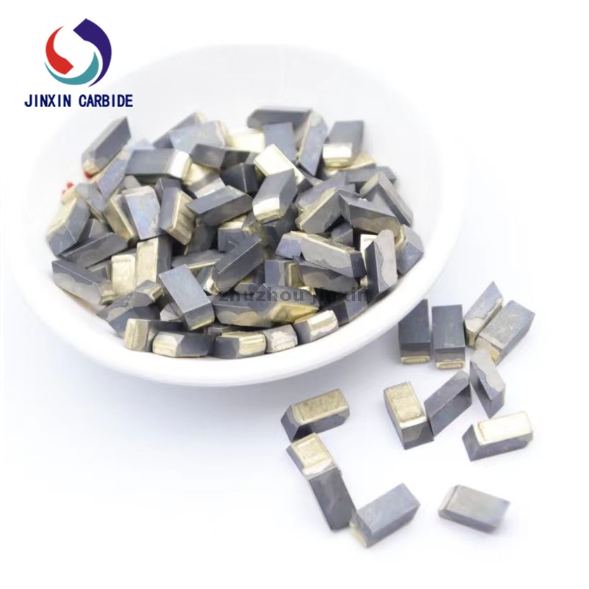  เคล็ดลับการเลื่อยคาร์ไบด์ล่วงหน้าสำหรับงานไม้ใบเลื่อยวงเดือน 